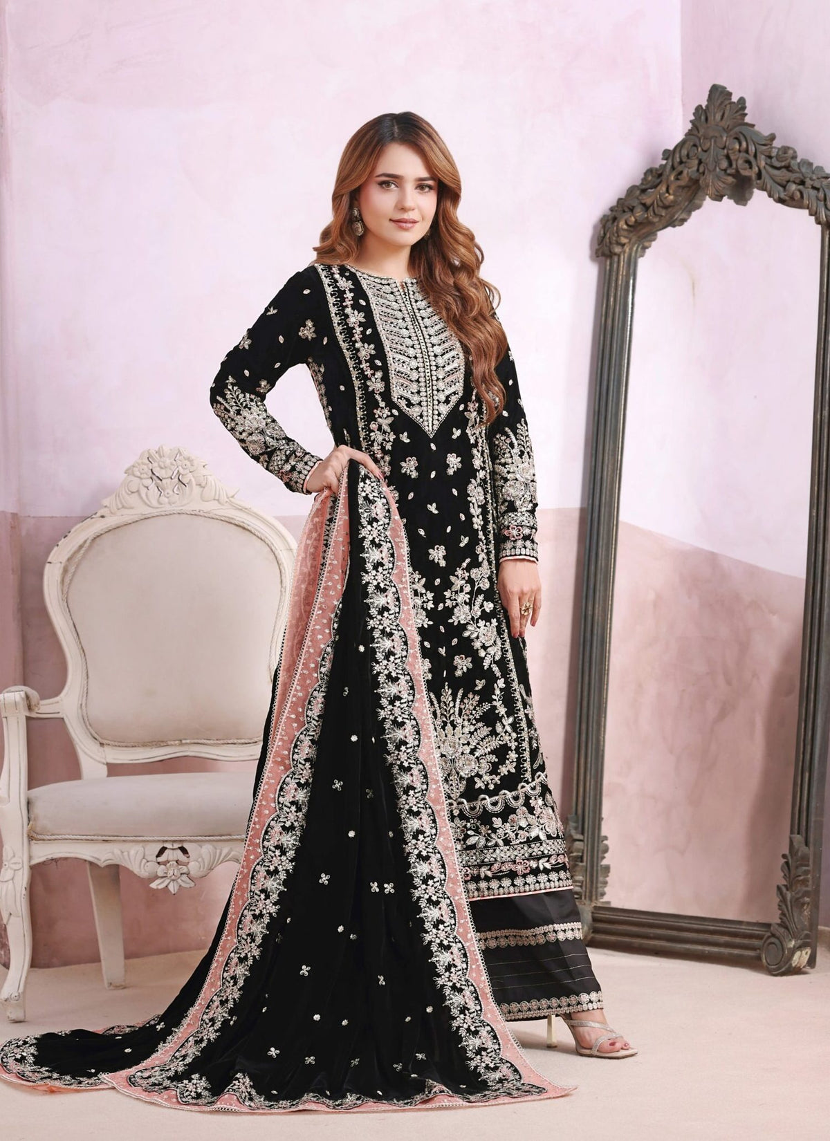 ANEELAS NEW BLACK EMBROIDERED VELVET PARTY WEAR