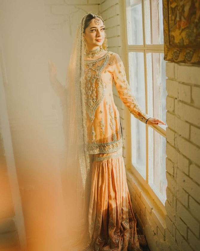 MEHNDI / MAYON DRESSES  Hadiz outfit