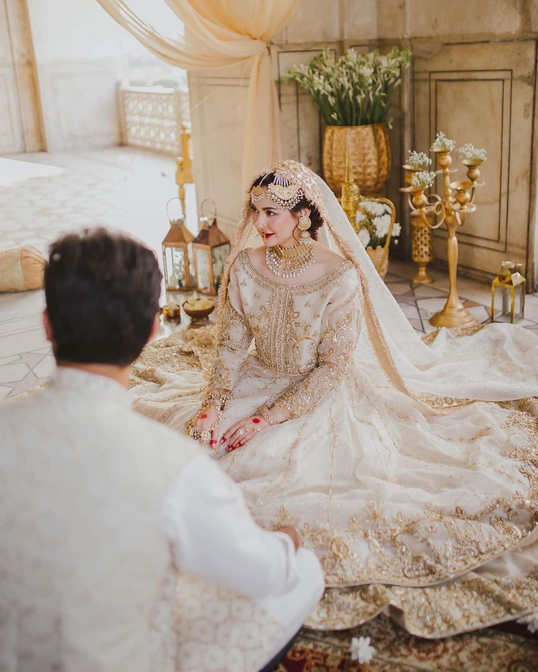 Dresses Pakistani Dresses For Nikah 2018 Maha Wajahat White Bridal Collection Net Replica Hadiz Outfit Dresses Pakistani Dresses For Nikah 2018 Maha Wajahat White Bridal Collection Net Replica Hadiz Outfit