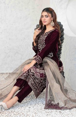 Tawakkal Fabrics Embroidered Velvet Suits