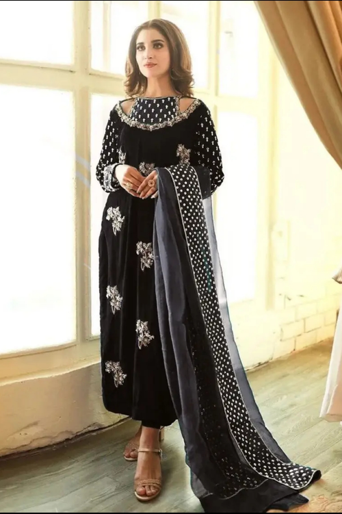 AFROZEH NEW BLACK HAND MADE VELVET PARTY WEAR