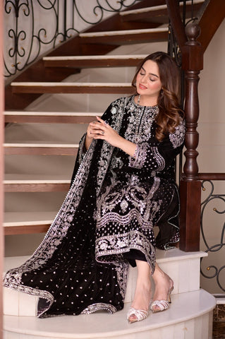 ANEELAS NEW BLACK PARTY WEAR VELVET