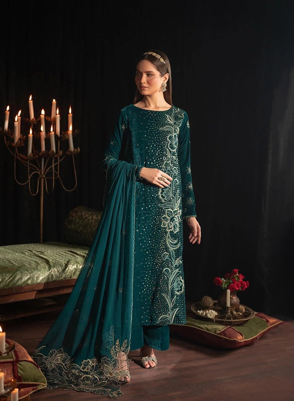 IZNIK NEW EXCLUSIVE VELVET COLLECTION