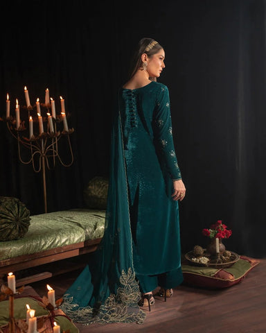 IZNIK NEW EXCLUSIVE VELVET COLLECTION
