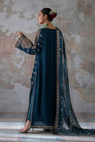 Emaan Adeel Saanjh Embroidered Velvet Suit