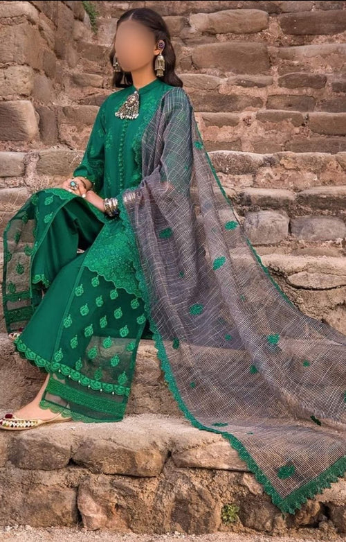 Zainab Chottani Green Luxury Lawn Collection