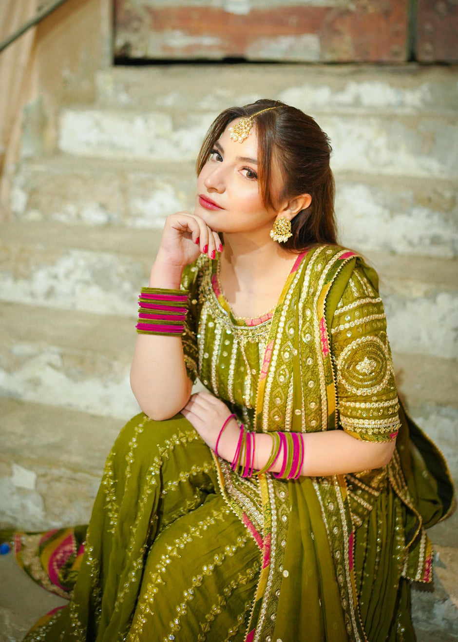 chinese dress ladies Adorable Embroidered Fancy Chiffon Mehndi Dress (DZ17672)  DressyZone.com