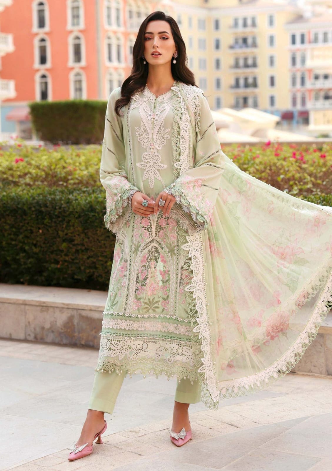 MARIA B NEW CHIKANKARI LUXURY LAWN COLLECTION