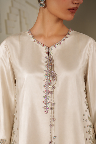 IZNIK NEW OFFWHITE CHIFFON PARTY WEAR DIZZ-036