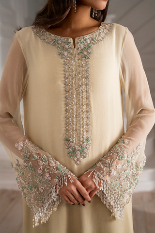 IZNIK NEW OFFWHITE CHIFFON PARTY WEAR DBZZ-257