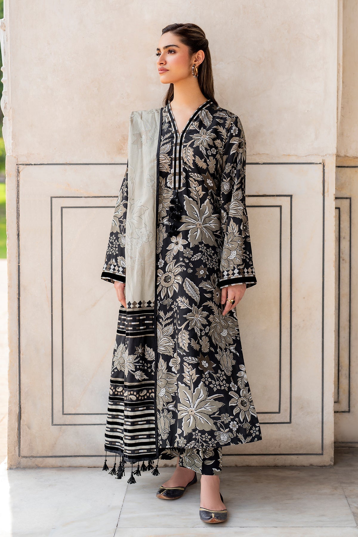BAROQUE PRINTED LUXARY LAWN COLLECTION