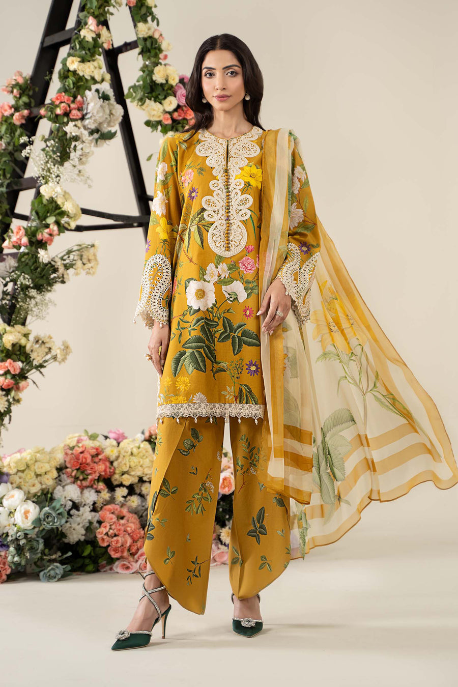 MARIA B PRINT LUXARY LAWN COLLECTION