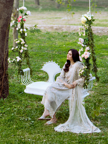 BINILYAS NEW LUXURY CHIKENKARI LAWN COLLECTION