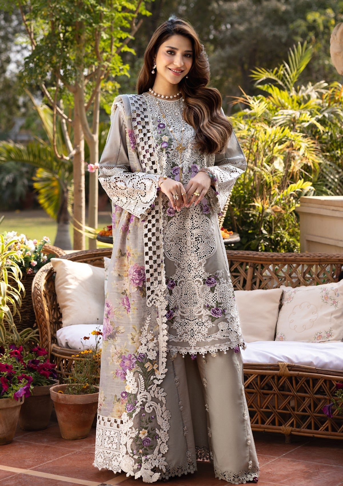 ELAF PREMIUM NEW LUXURY CHIKENKARI LAWN