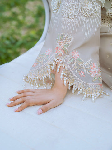 BINILYAS NEW LUXURY CHIKENKARI LAWN COLLECTION