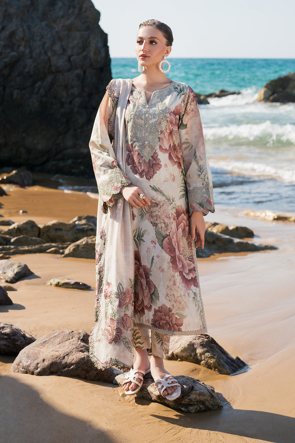 BAROQUE PRINT LUXARY LAWN COLLECTION